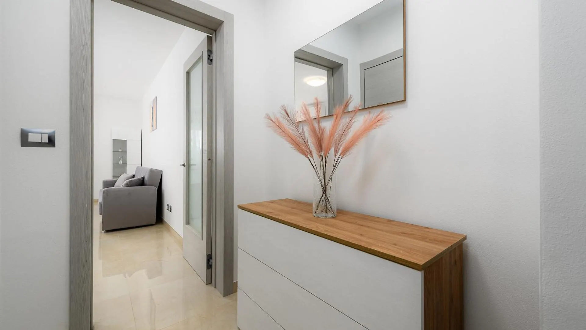 Stancija Amorozo 5 - Apartment N. 7 Poreč
